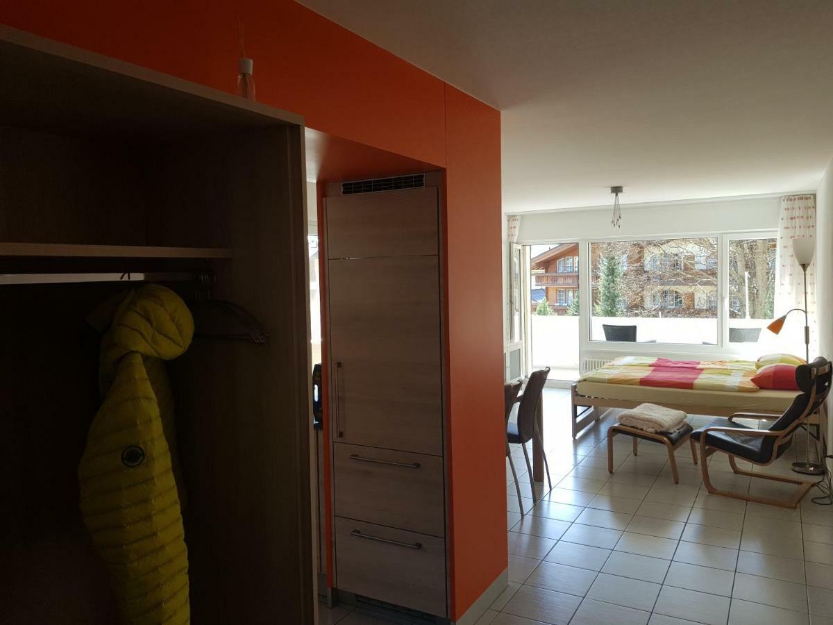 Ferienwohnung Zayetta Orange Cube Nr. 11A Zermatt Exterior photo